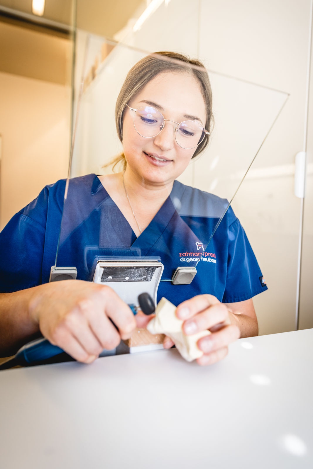 Dr. Georg Neubauer - Zahnabdruck erstellen